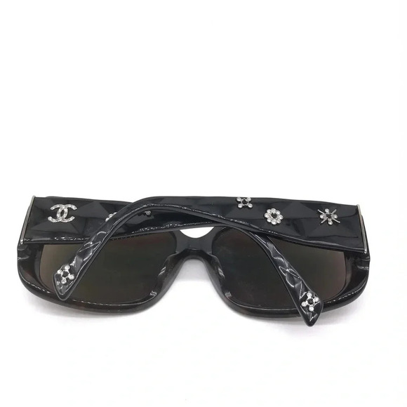 Vintage Chanel Sunglasses - Picture 9 of 14